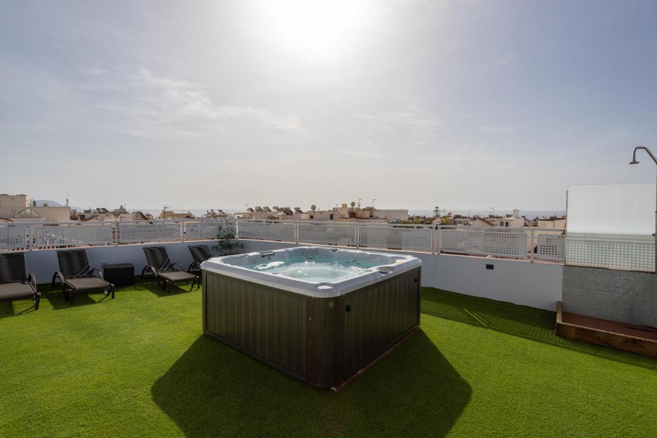Terraza Mar Y Montana Apartamento Nerja Exterior foto