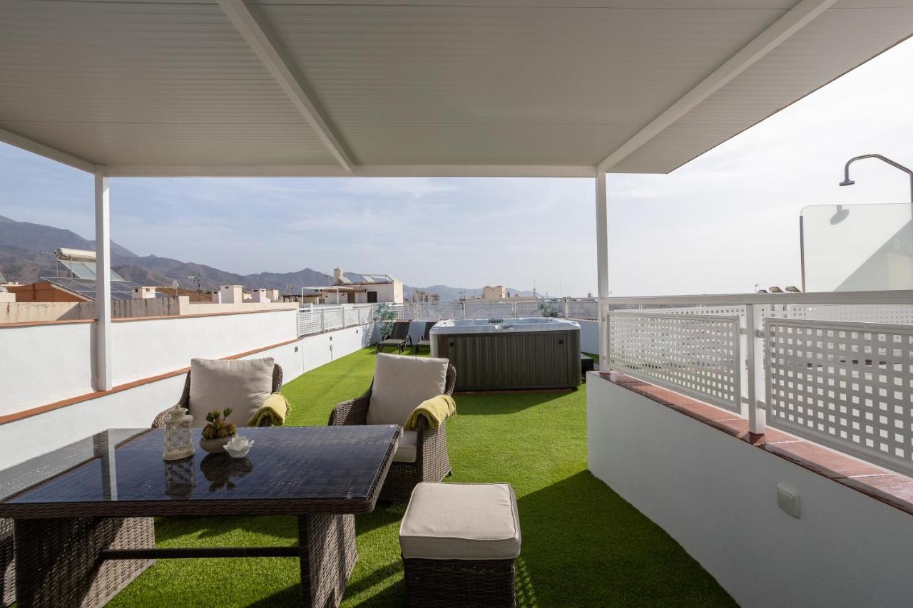 Terraza Mar Y Montana Apartamento Nerja Exterior foto